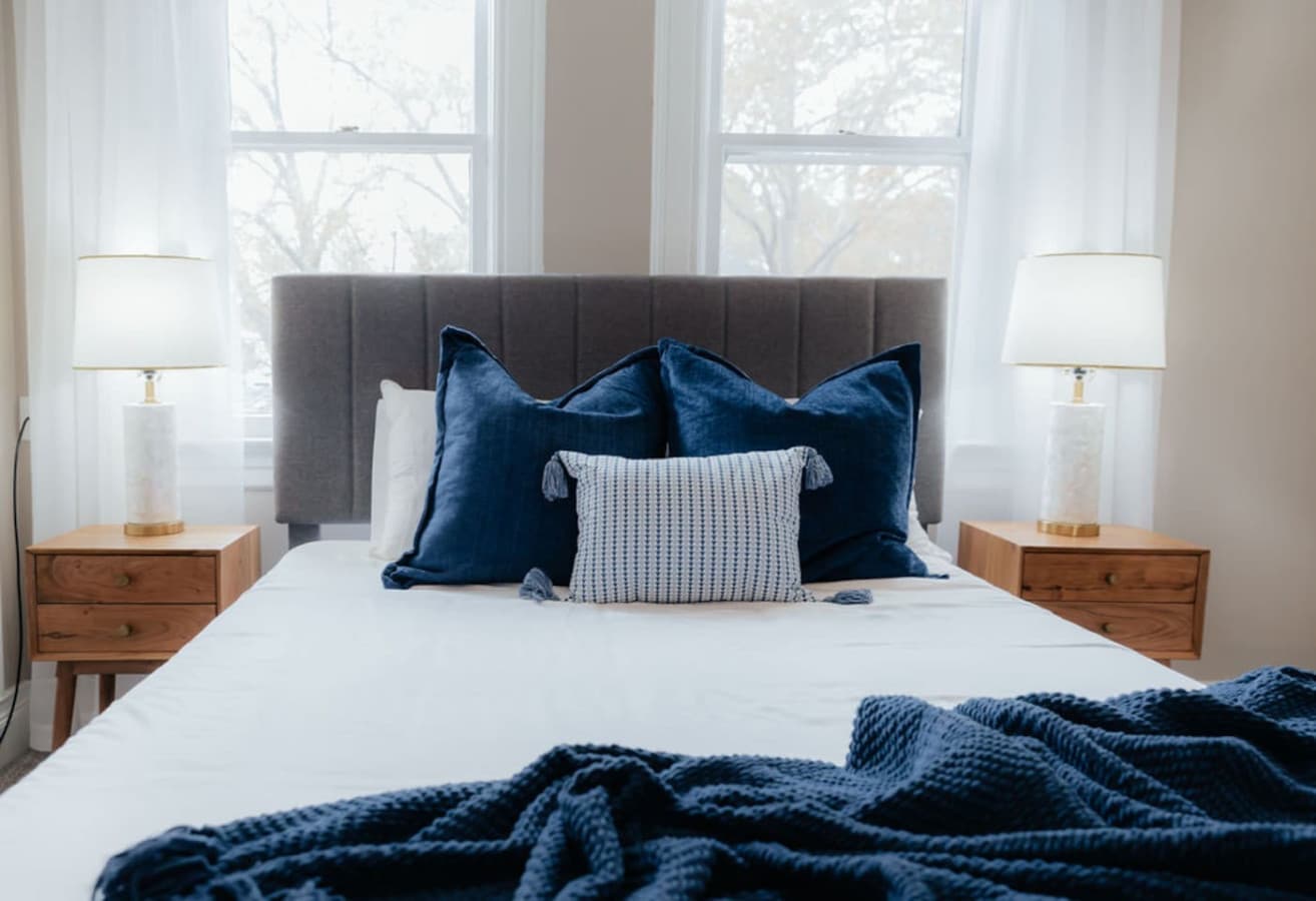 Main House: Work comfortably, rest peacefully.