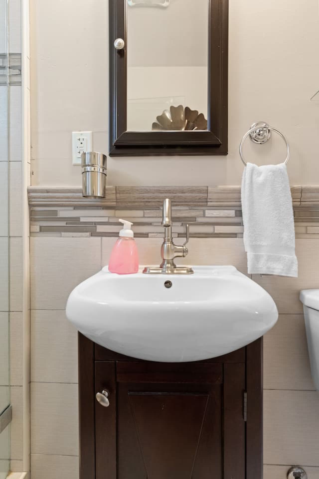 Pamper yourself in our stylish bathroom.