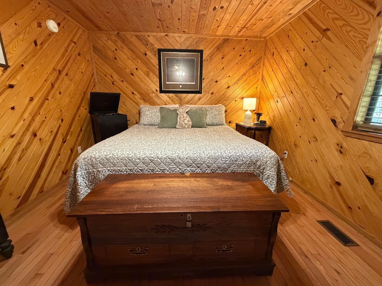 Big bed energy—stretch out, get comfortable, and call it a night.