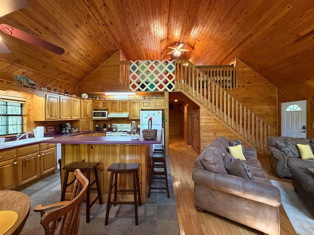 A kitchen that turns simple meals into group memories—no reservations needed.