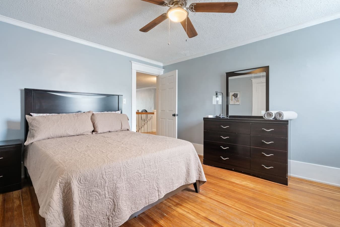 Blends comfort and calm to help you wake refreshed and ready for the day. With a walk-in closet for your convenience.