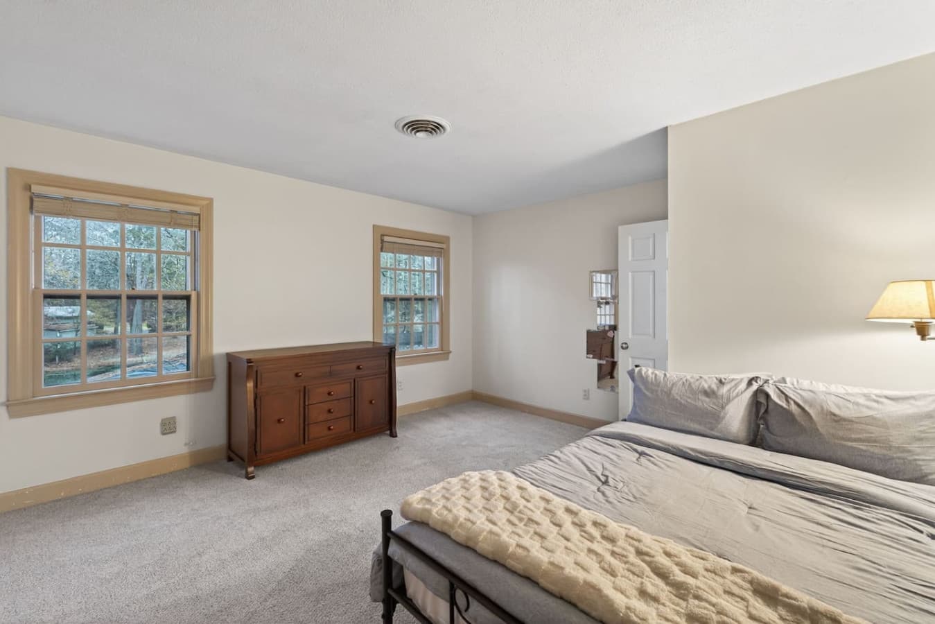 A welcoming room where rest comes easy and mornings feel gentle.