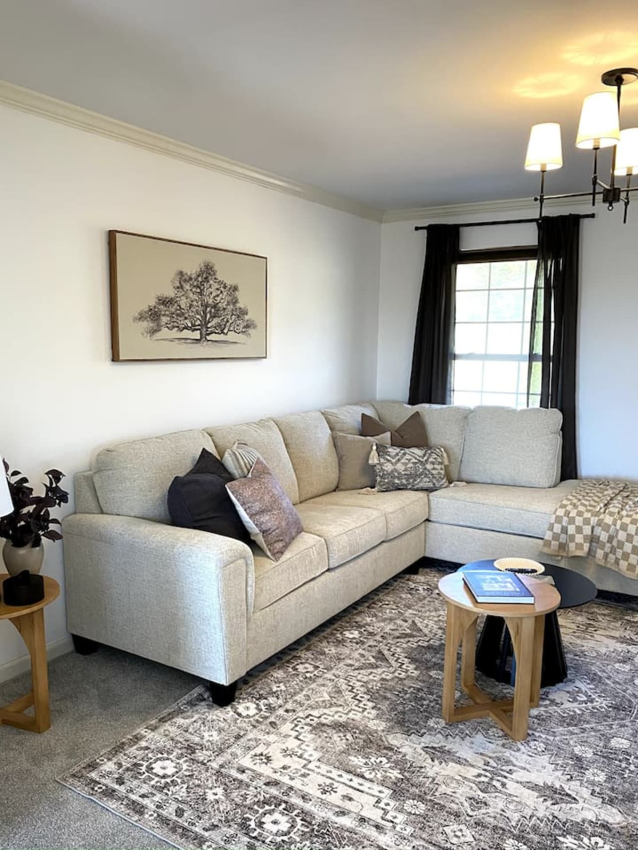 Whether you’re streaming a movie or sharing stories, this living space makes relaxing effortless.