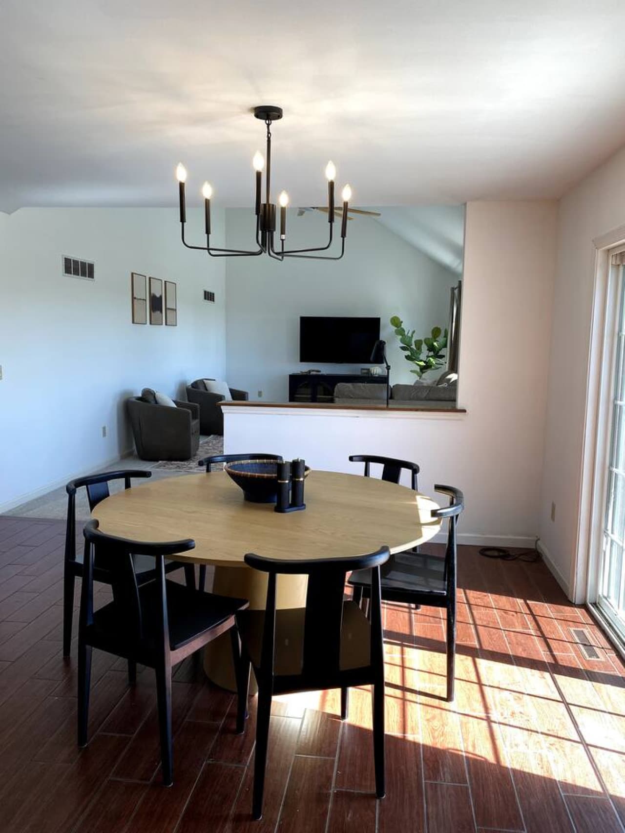 Gather for light bites, card games, or quiet moments together.
