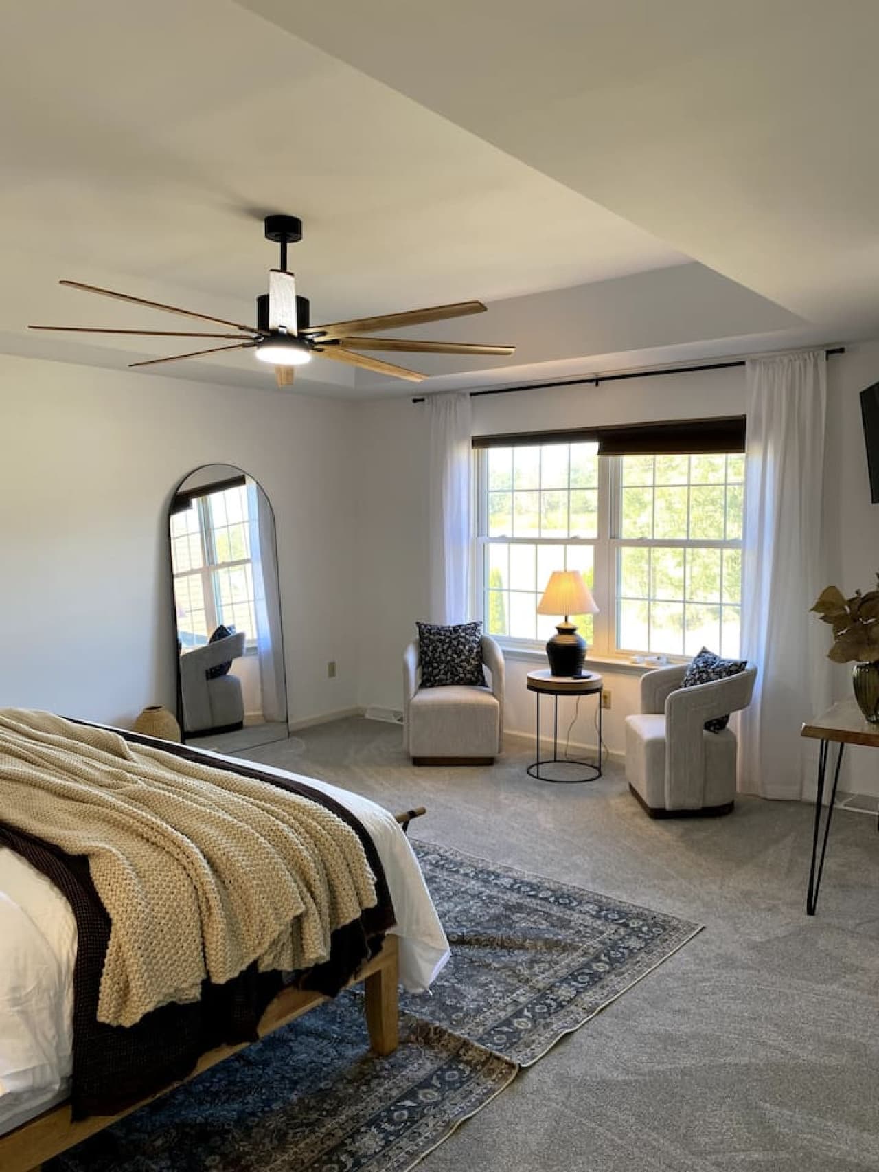 Warning: extreme coziness ahead—sleeping in is practically guaranteed.