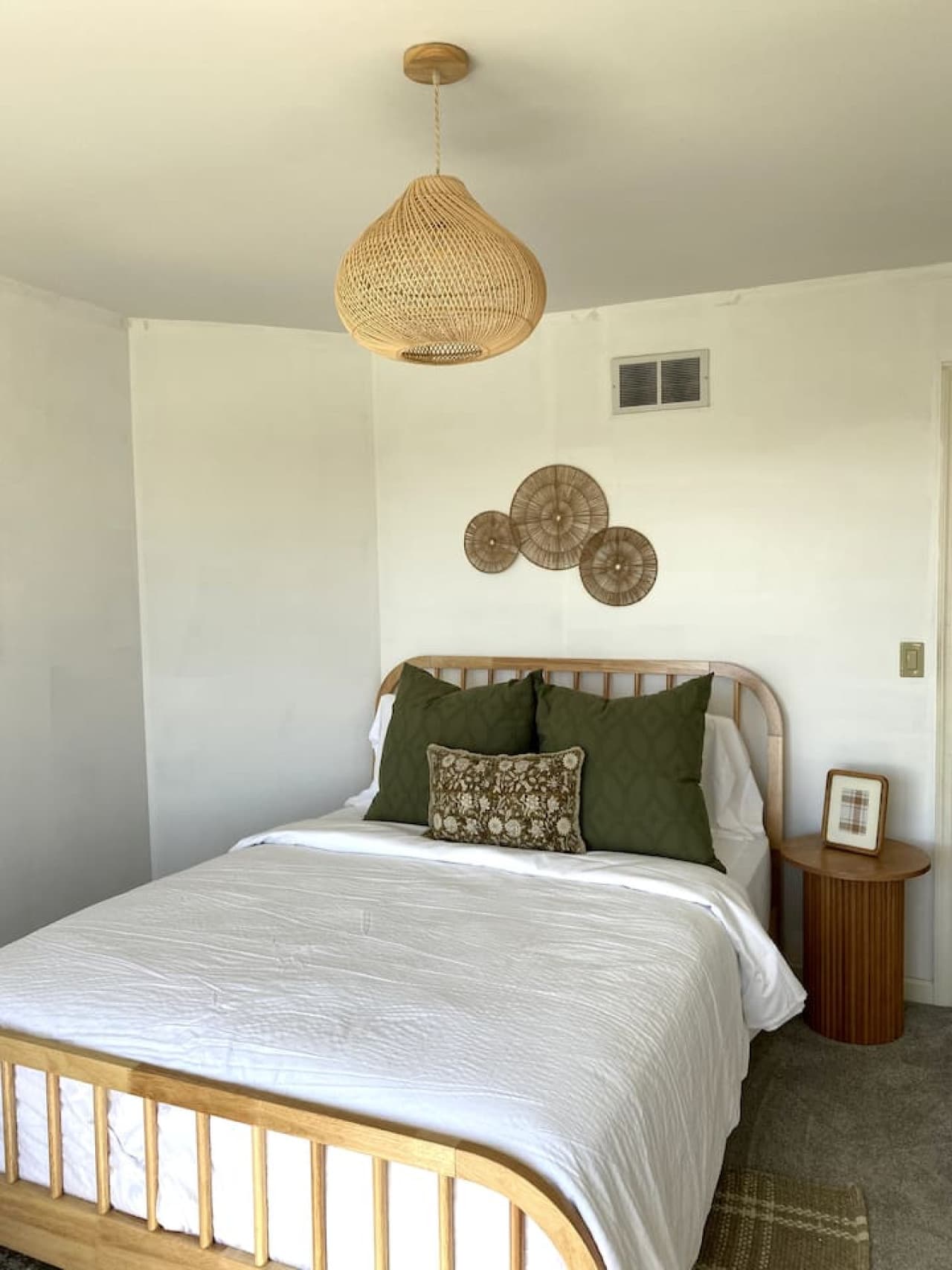 If this bed had a fan club, you’d probably join it.