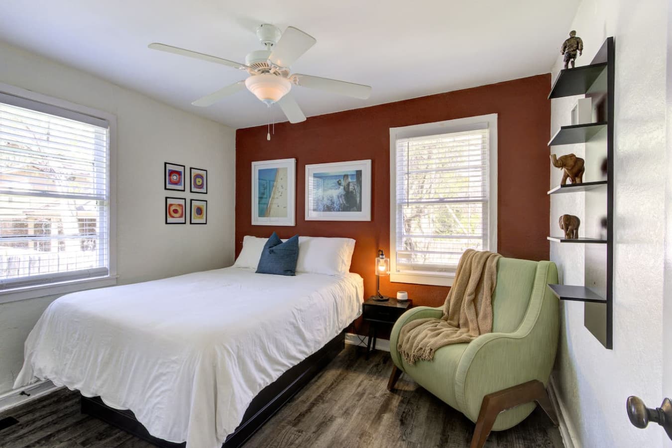 Where sweet dreams meet sweet tunes—Midtown style.