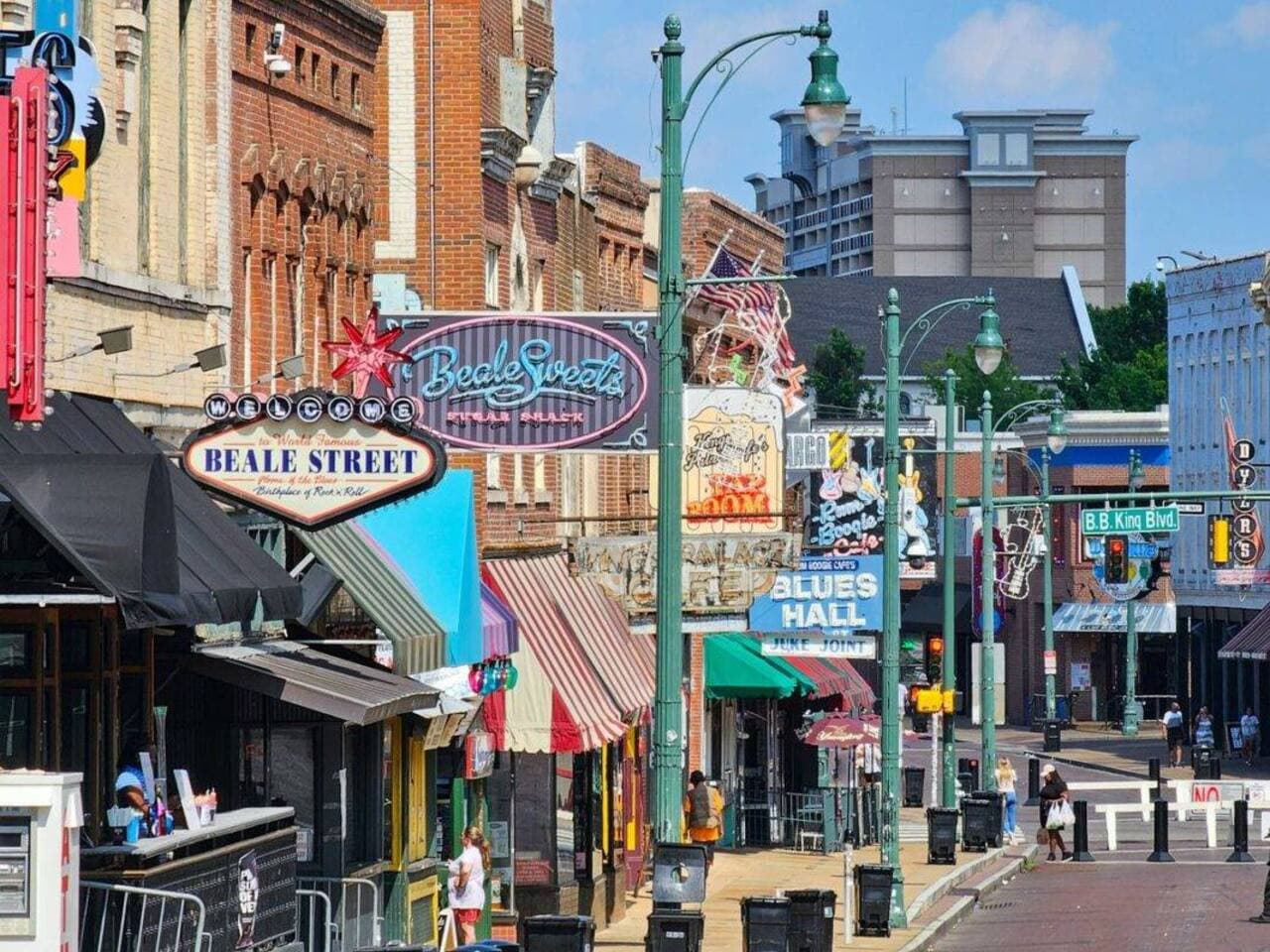 Catch the music, BBQ, and vibes—Beale Street is only 12 minutes away.