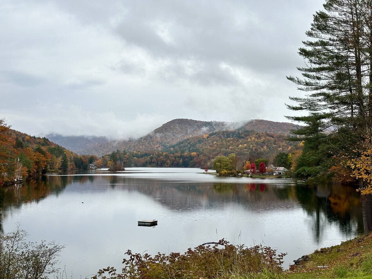 Experience the charm of Vermont—where scenic mountain views, cozy local shops, and delicious dining spots create the perfect countryside retreat.