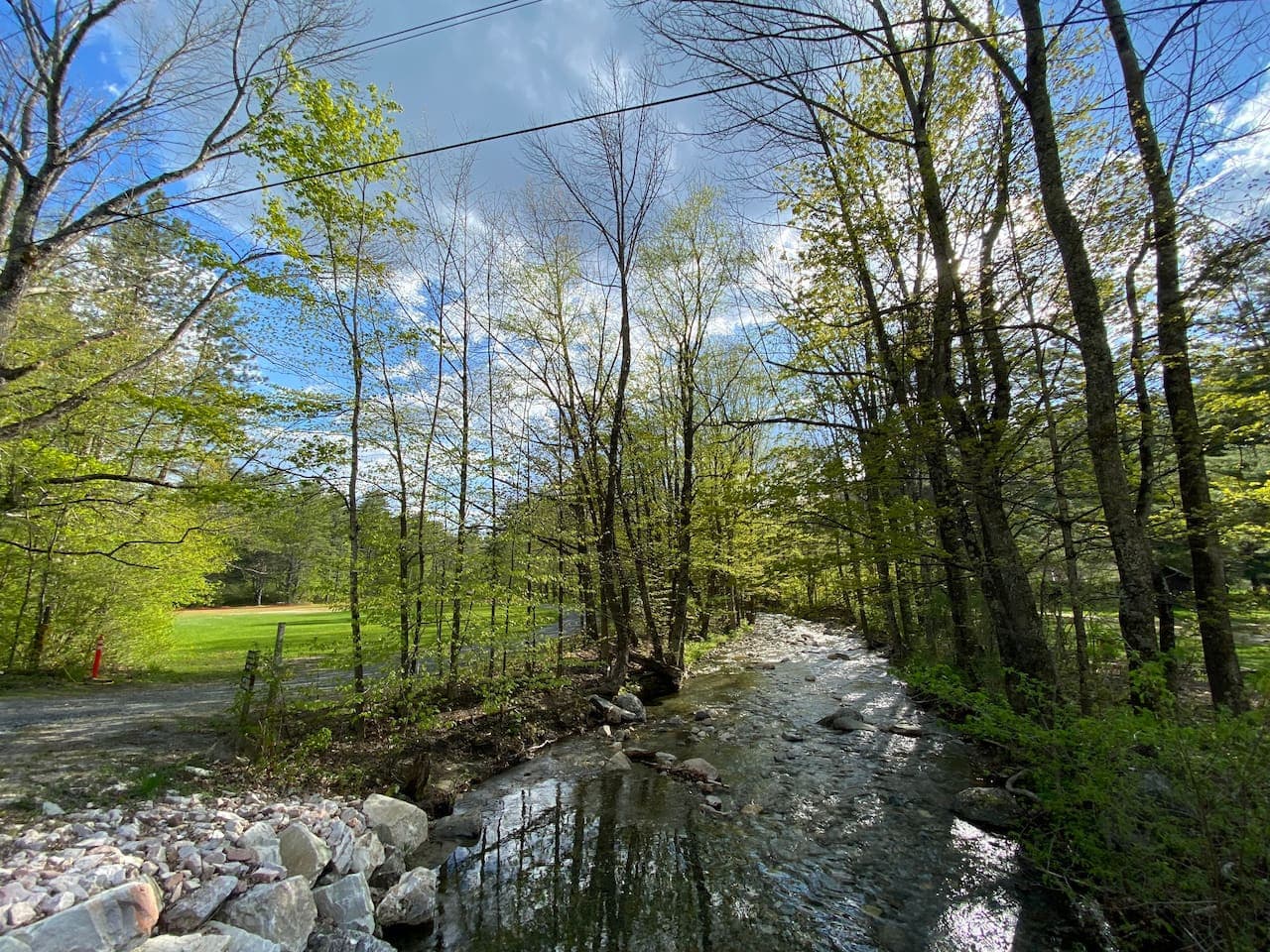 Stunning Echo lake that's just 6 minutes away! Ready for some kayaking?
