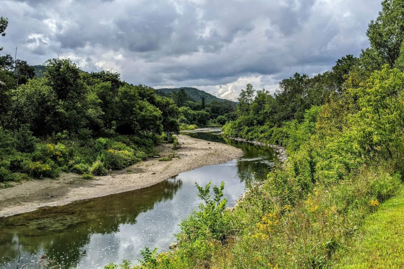 Need some downtime? Take a 30-minute drive to the Ottaquechee River and let the peaceful flow of water work its magic.