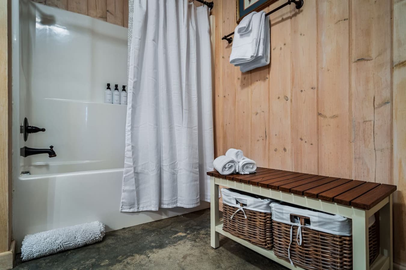 Full Bathroom 3 (Downstairs) with a tub/shower combo, plus shampoo, conditioner, and body wash provided.
