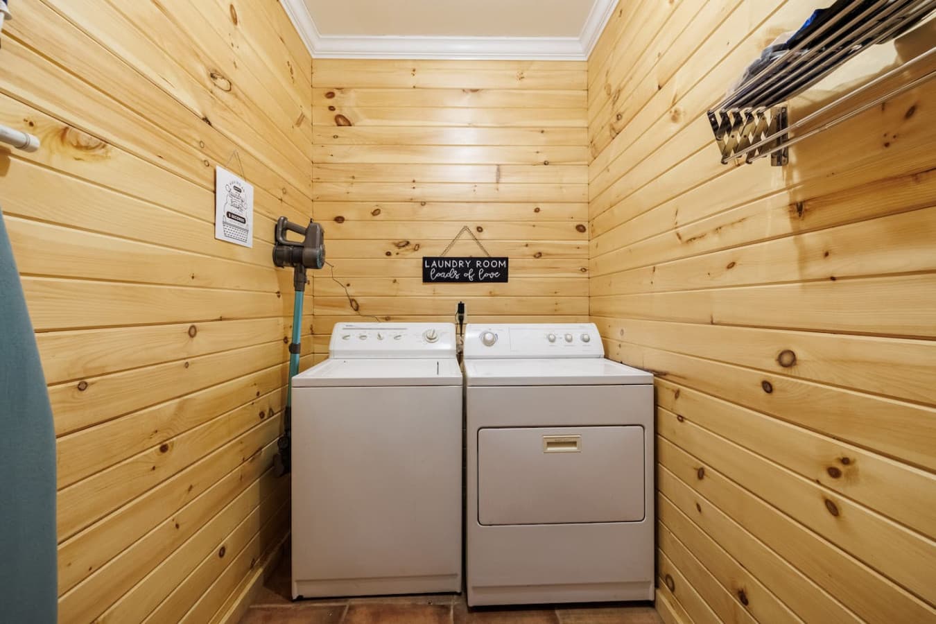 Refresh and recharge with the convenience of an in-home washer and dryer, making it easy to keep clothes clean and ready for your next adventure.
