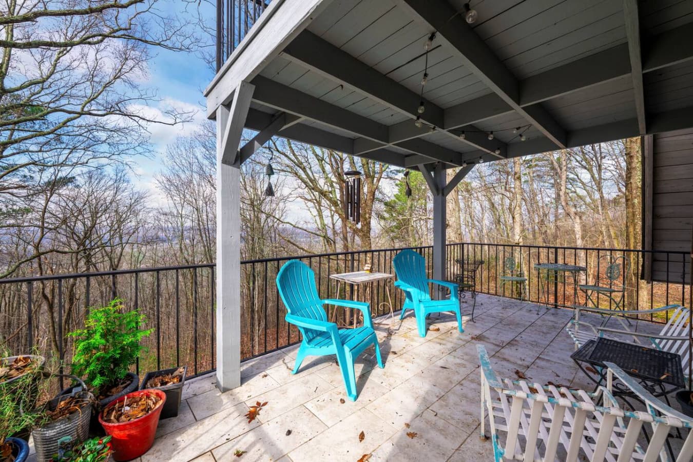 Your shared porch with stunning mountain views! Shared by the master bedroom and bedroom 2.
