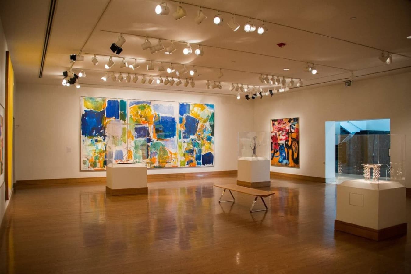 Birmingham Museum of Art – 20 min drive - One of the finest regional art museums in the Southeast, offering FREE admission to explore over 26,000 works of art spanning cultures and centuries.