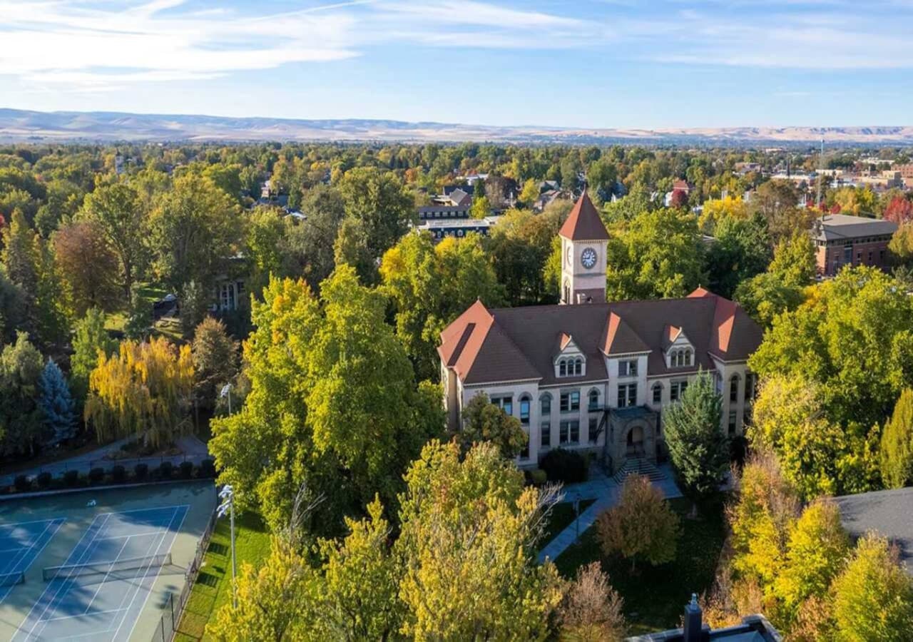 Whitman College Campus – 12 min walk - Stroll through this picturesque liberal arts college campus with historic buildings, manicured lawns, and public art installations. A peaceful spot for an afternoon walk.