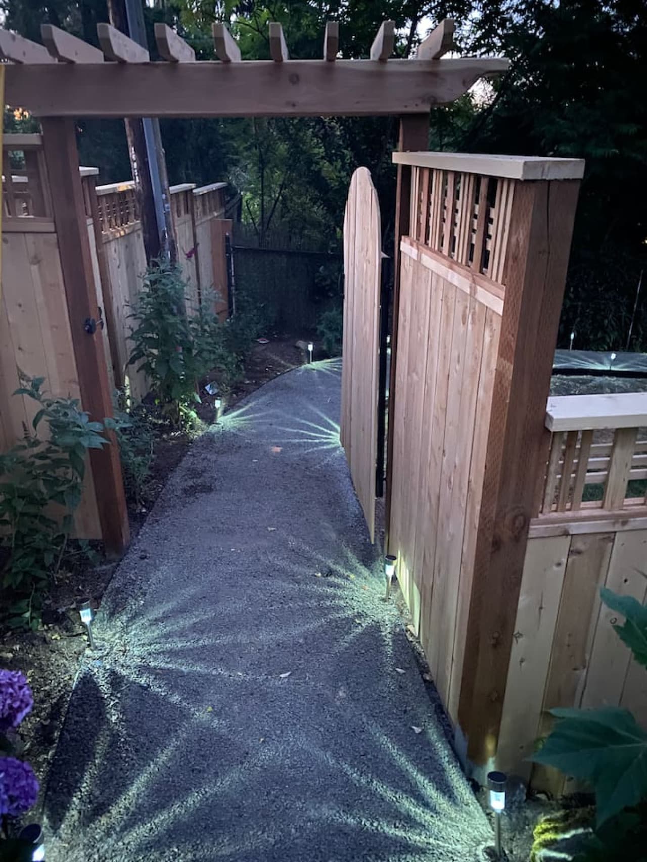 Solar lit walkway so you’re set regardless of arrival time!