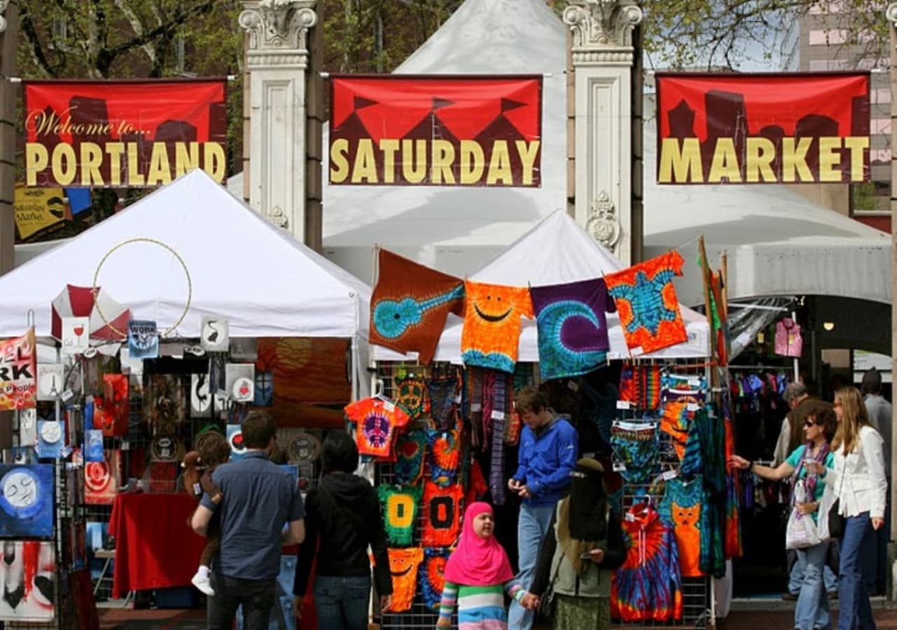 Portland Saturday Market – 25 min drive - The largest continuously operating outdoor arts and crafts market in the nation, featuring local artisans, food vendors, and live music every weekend.