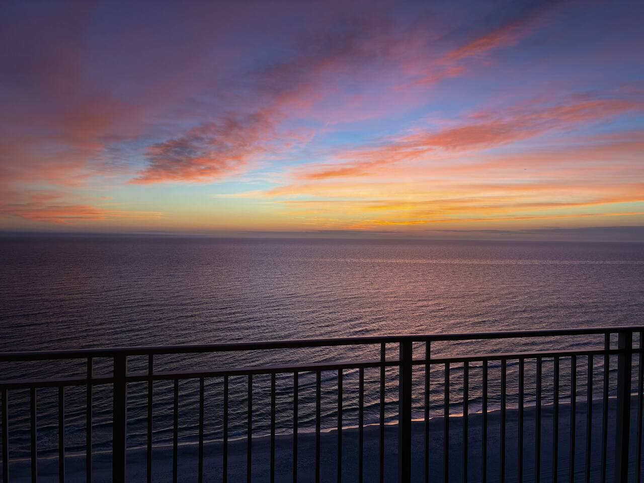 Experience the best sunset and sunrise views!