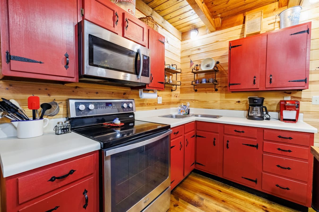 Cook with ease—stocked with cookware, utensils, and dining essentials.