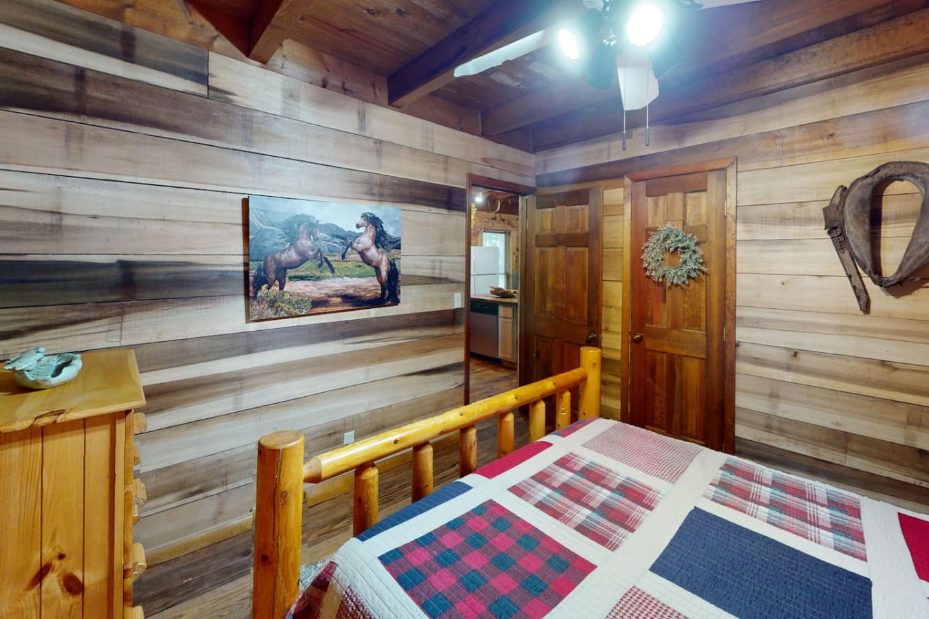 Cozy mountain décor for a restful night after exploring Mentone.