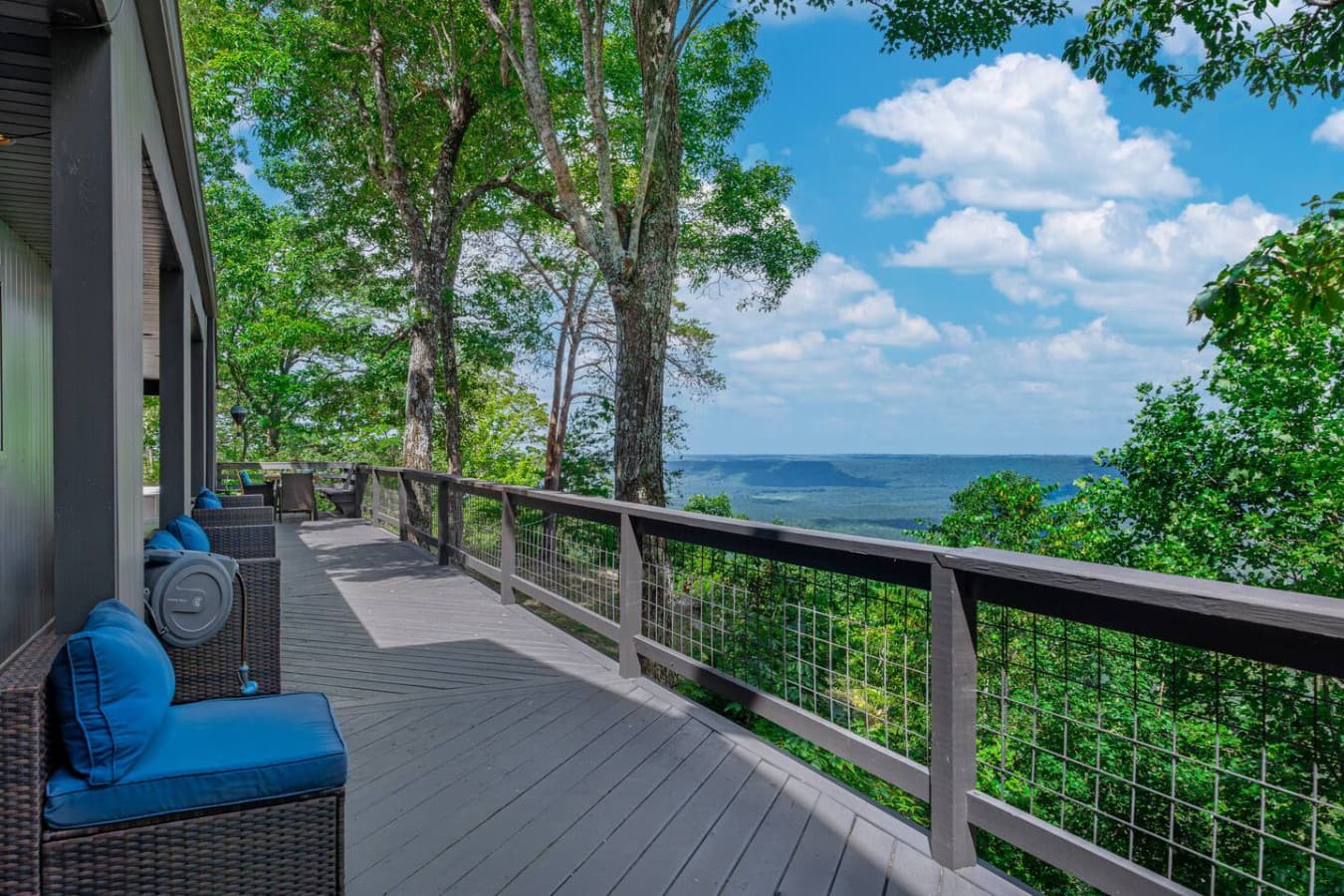 From sunrise coffee to sunset wine, this deck delivers breathtaking views all day long.
