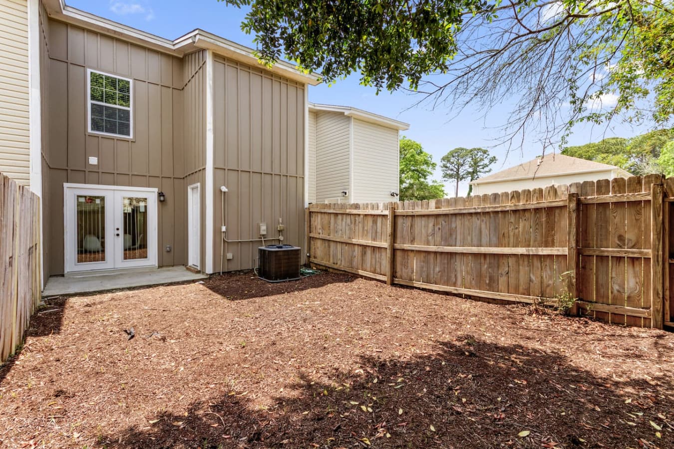 Step outside to a spacious backyard—perfect for a little outdoor fun or simply enjoying the fresh air.
