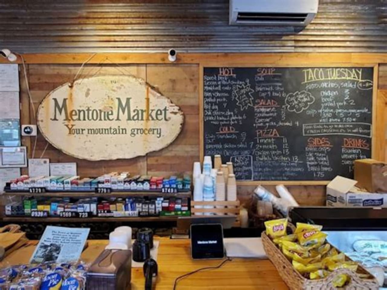 Mentone Market, just 35 min drive away, offers local goods, snacks, and unique souvenirs—perfect for picking up a special keepsake from your trip.