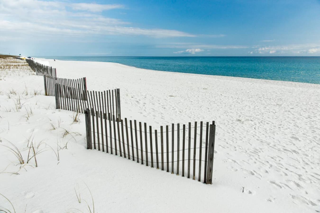 A 12-minute drive to Santa Rosa Island Beach—perfect for quiet, sun-filled days and relaxing by the crystal-clear waters.
