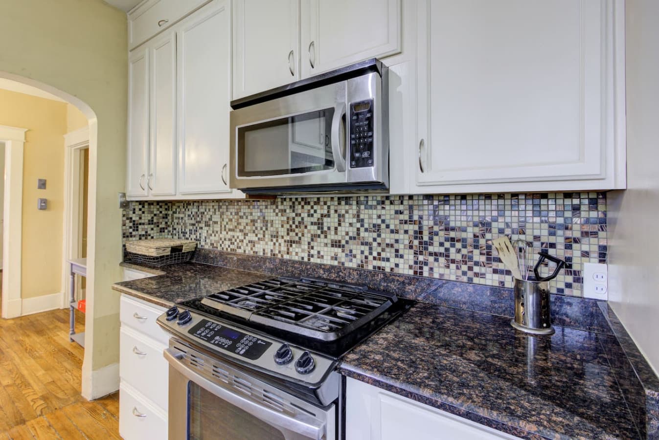 A chef-ready kitchen stocked with essentials and ready for morning coffee, homemade meals, or midnight cravings.
