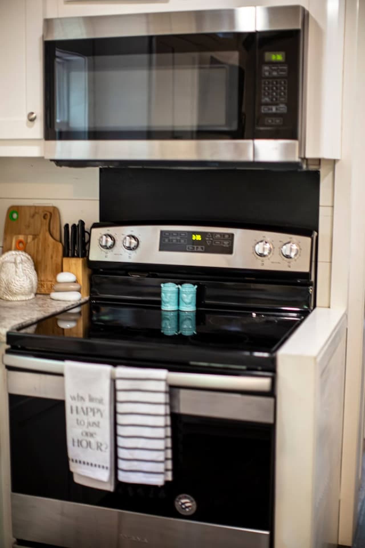 Microwave, oven, and stove for home-style meals.