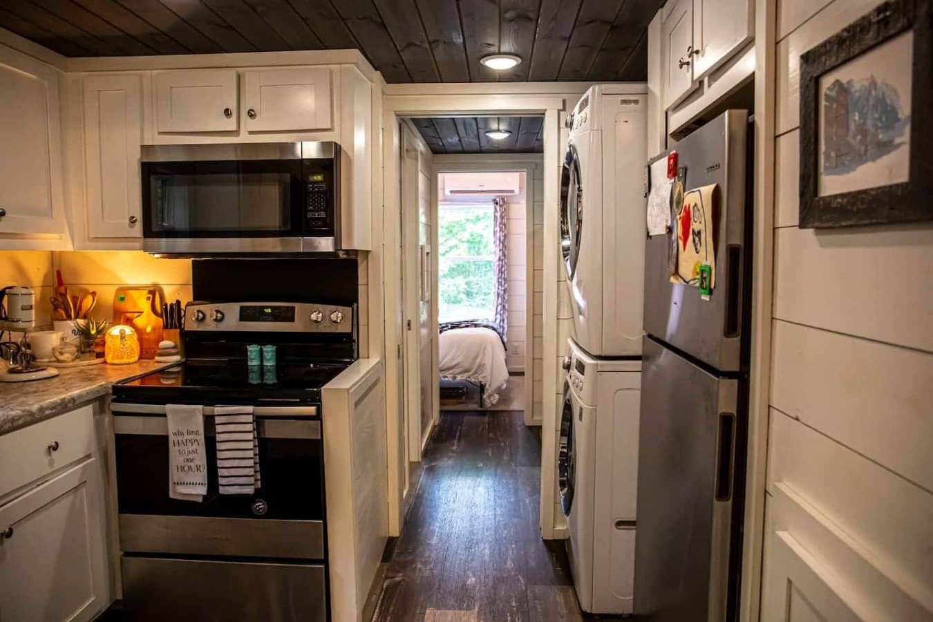 Kitchen and Laundry access to make extended stays easier.