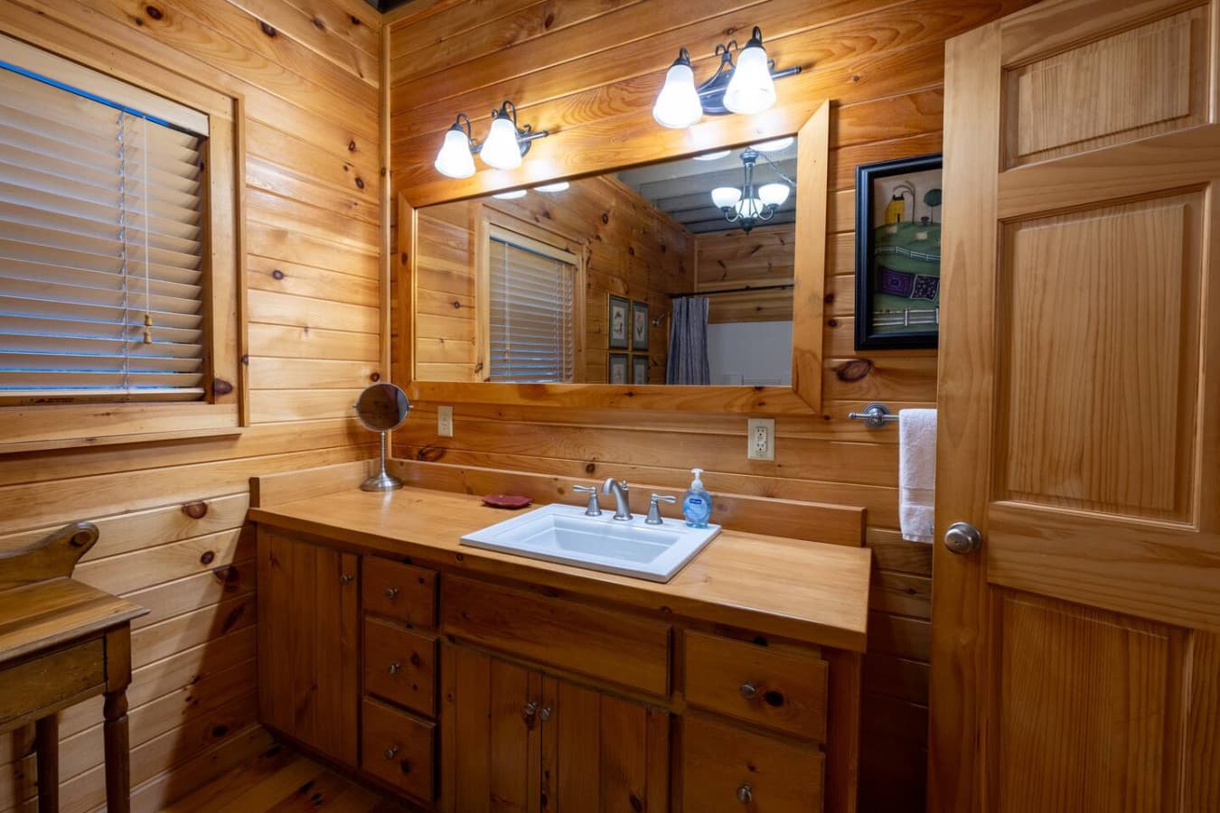 Full bathroom on the main floor ATTACHED to Bedroom 1
- Tub/Shower
- Toilet Closet
- Large Vanity