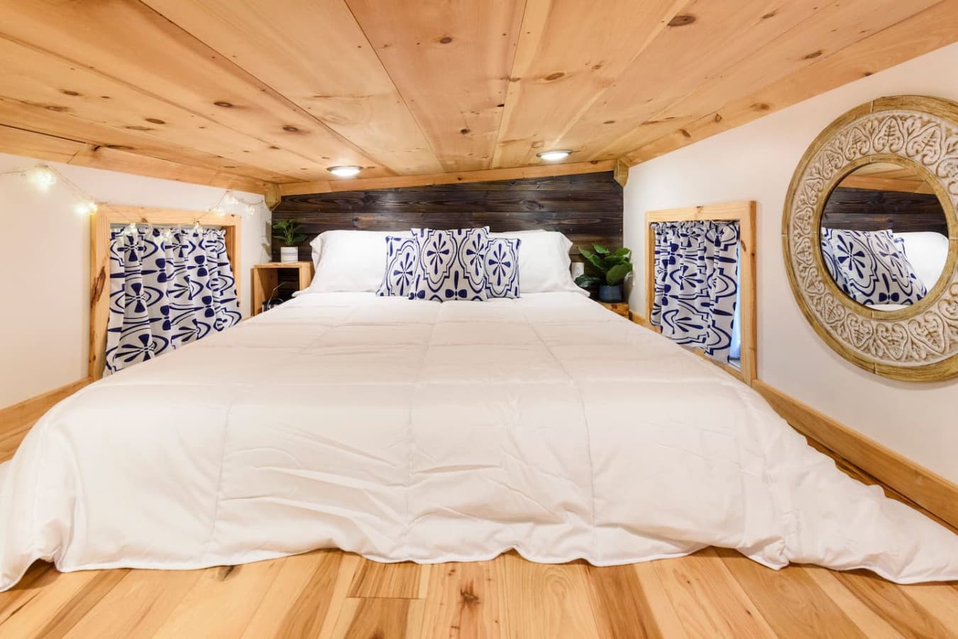Loft Bedroom (Not Walkable Space)
Roughly 3-4' high ceilings
- Queen Bed