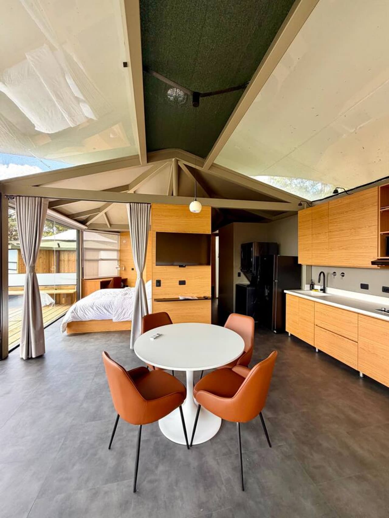 Simple, stylish, and inviting—ideal for everything from morning coffee to evening meals.
