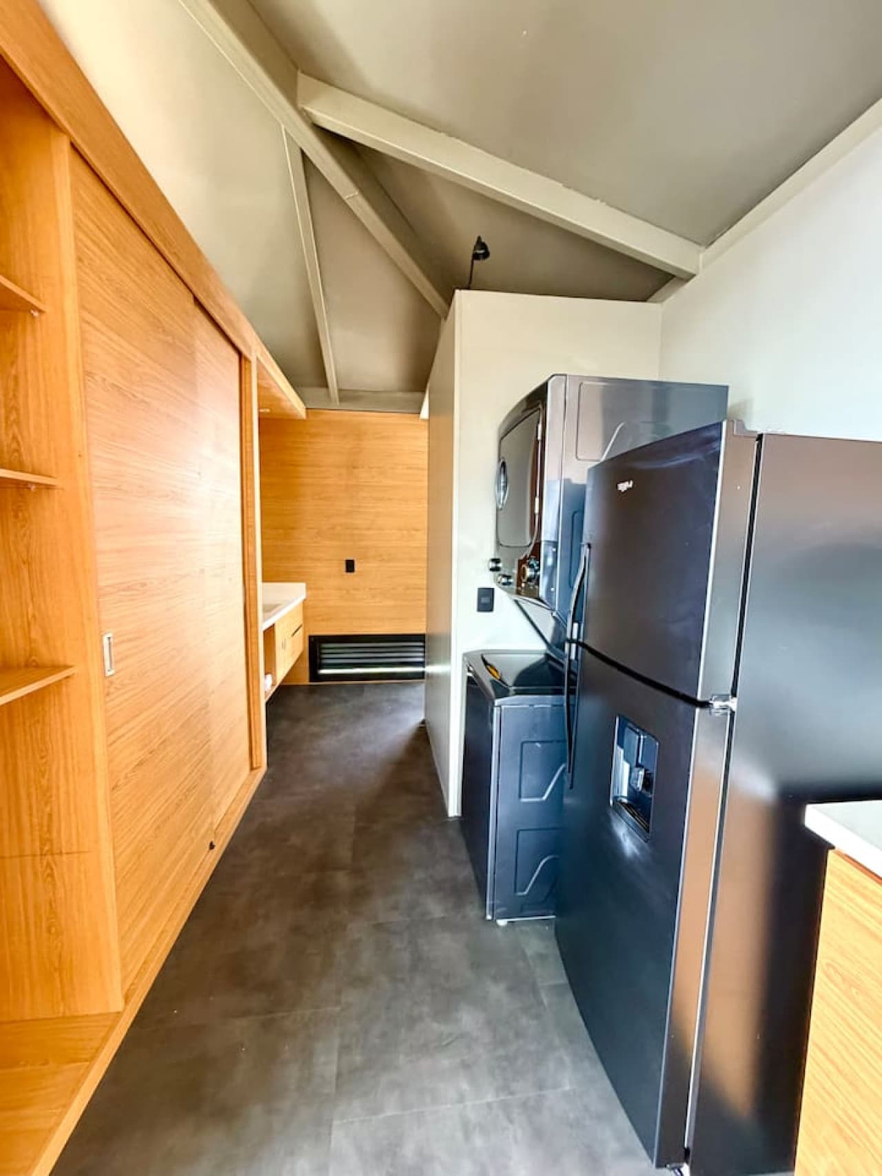 A sleek, modern kitchen equipped for easy meals and relaxed mornings at home.
