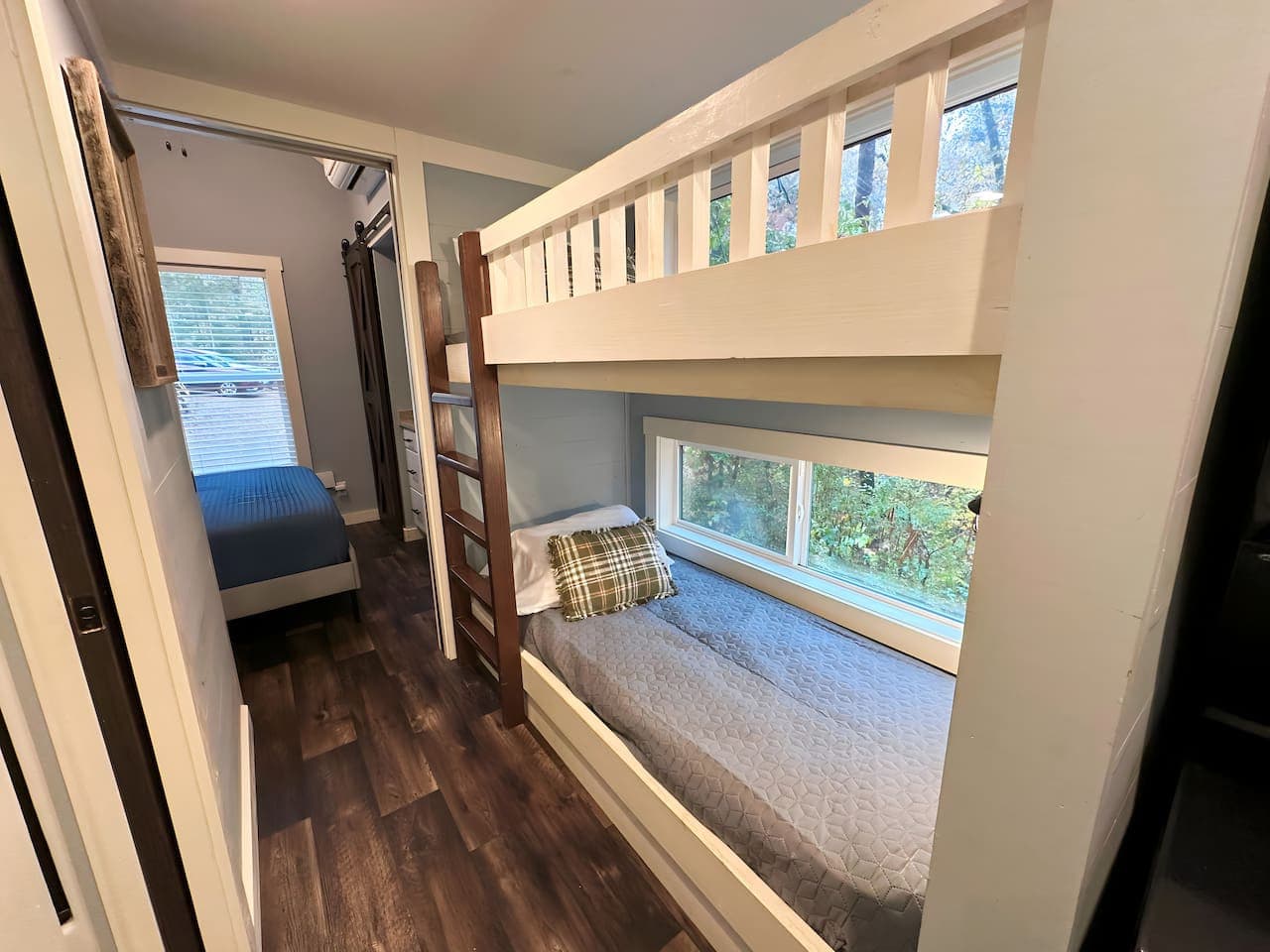 Moon River Mentone 2: A cozy bunk bed tucked in the hallway right outside the master bedroom.