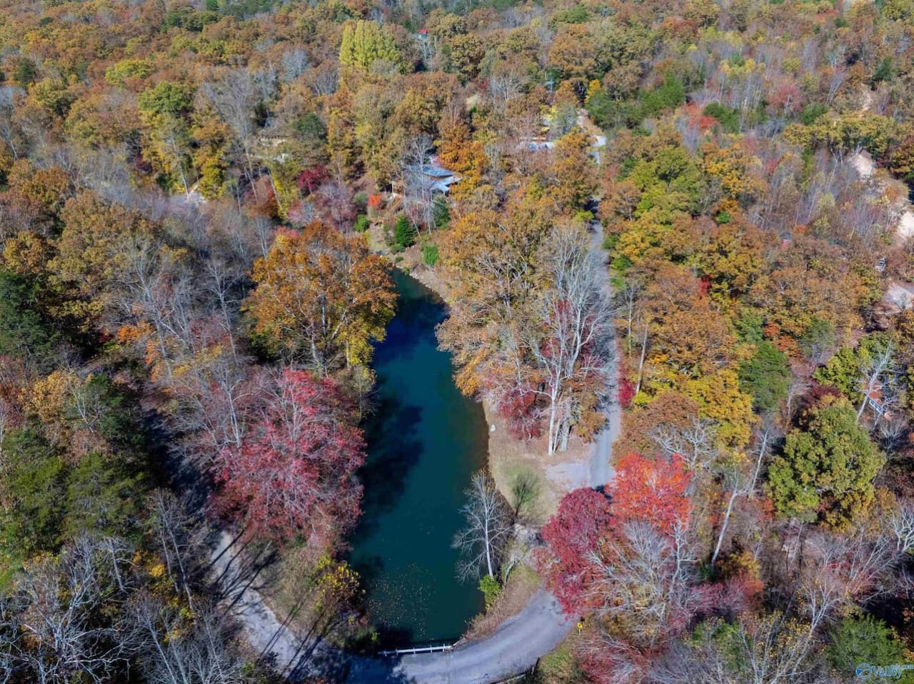 Little River - Its crystal-clear waters carve through ancient sandstone canyons, creating peaceful swimming holes, cascading waterfalls, and scenic overlooks that make Mentone a true hidden gem of Alabama.