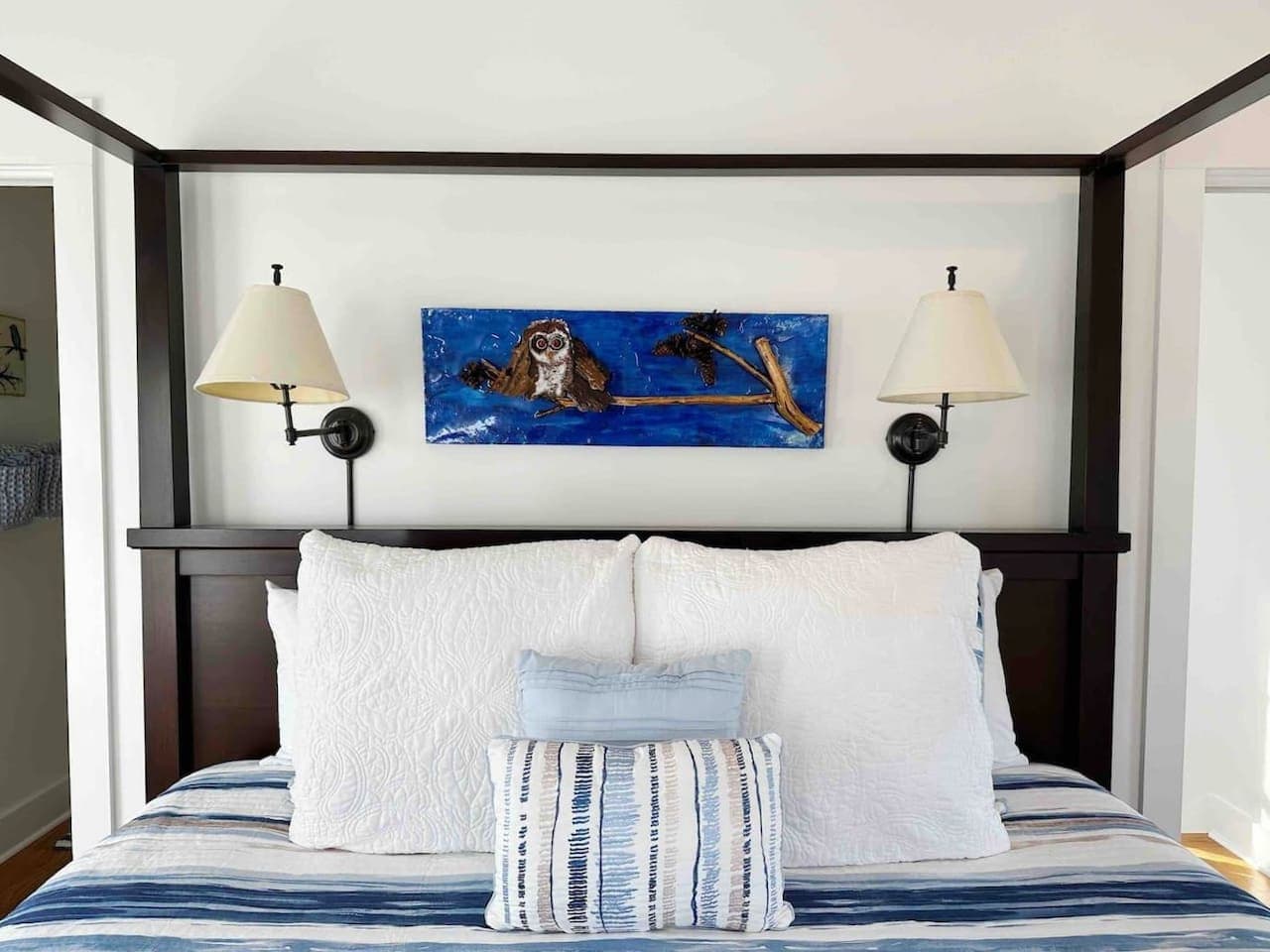Drift off to sleep in the king-sized bed surrounded by cozy, tranquil décor.