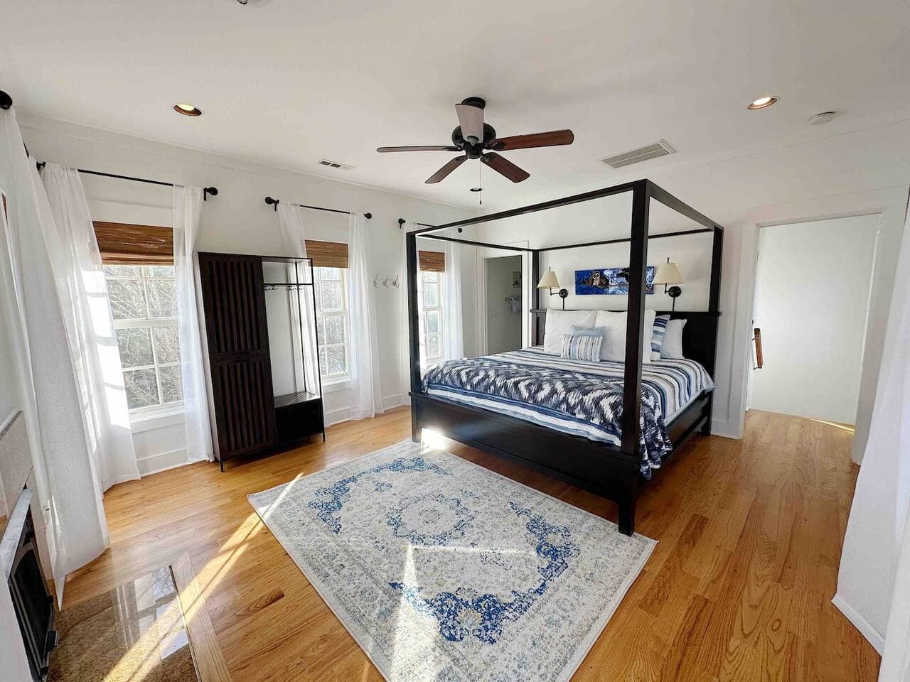 This bed is so comfortable, even the hardest sleeper won’t want to leave it.