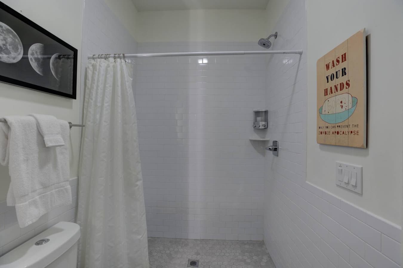 Shower, refresh, repeat—everything you need is ready.