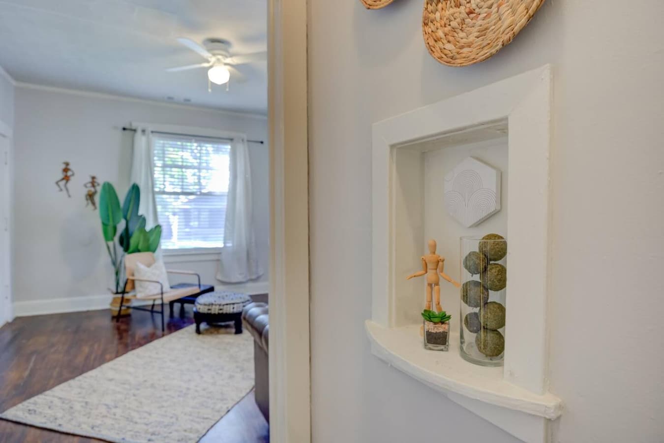 Small details, big charm—decor that brings the space to life.