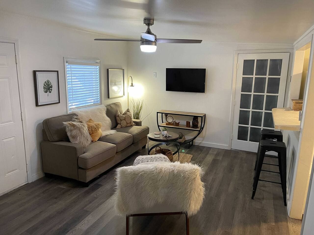 A living area that feels easy, lived-in, and effortlessly comfortable.