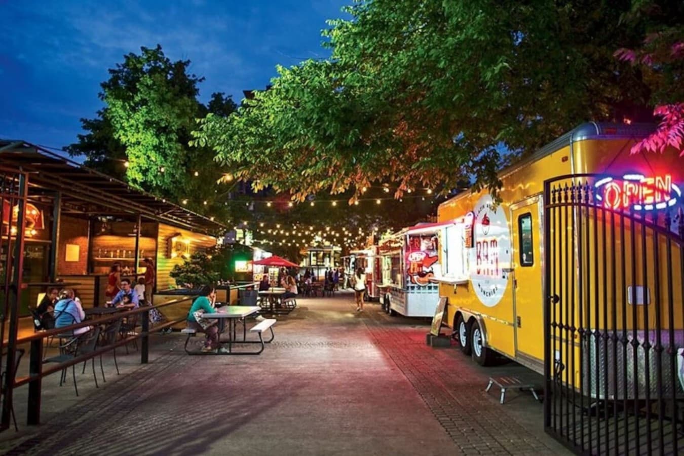 The UofA community has wonderful food trucks and nightlife.