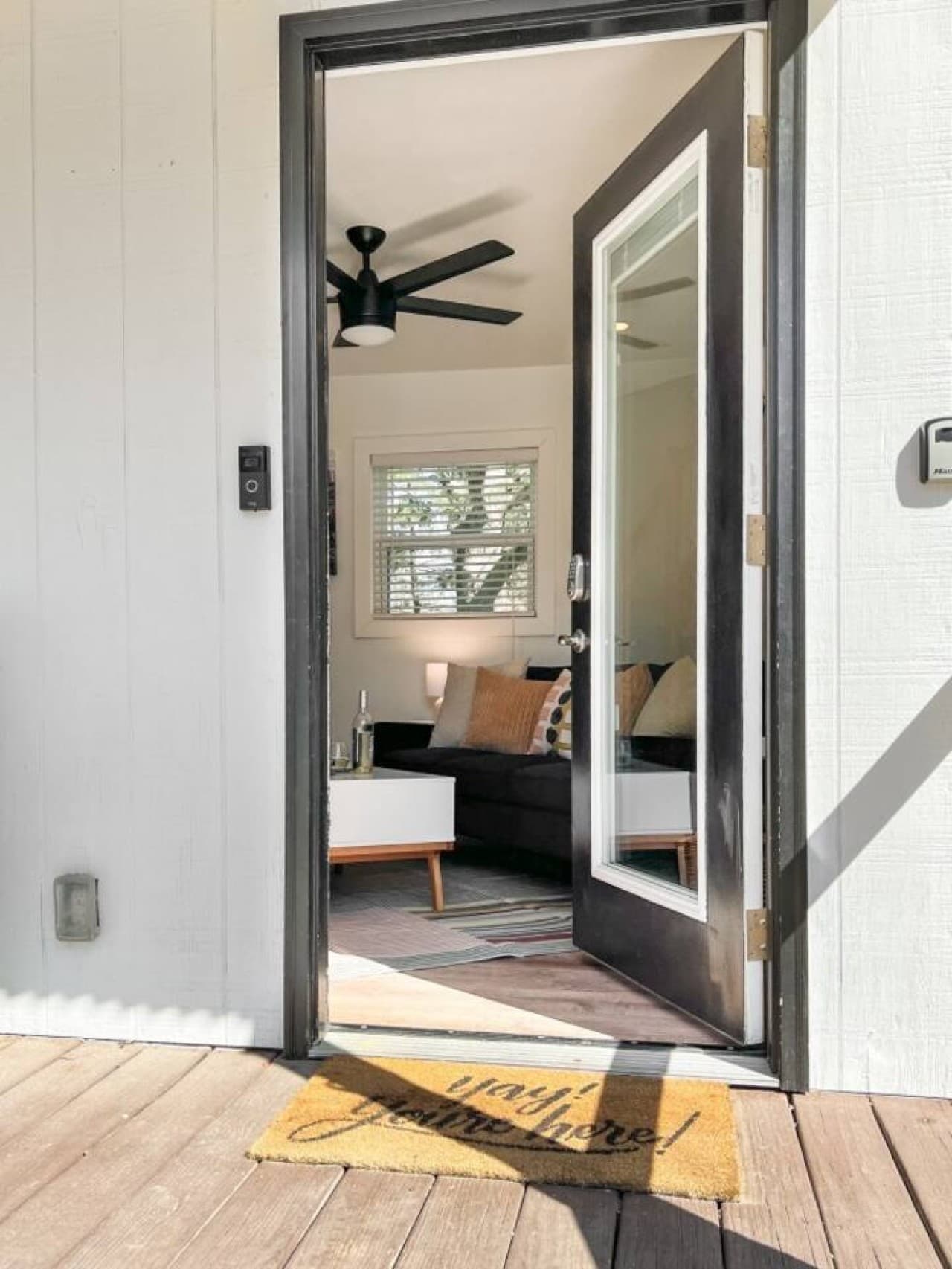 Yay! You're here! Welcome to the Hideaway!