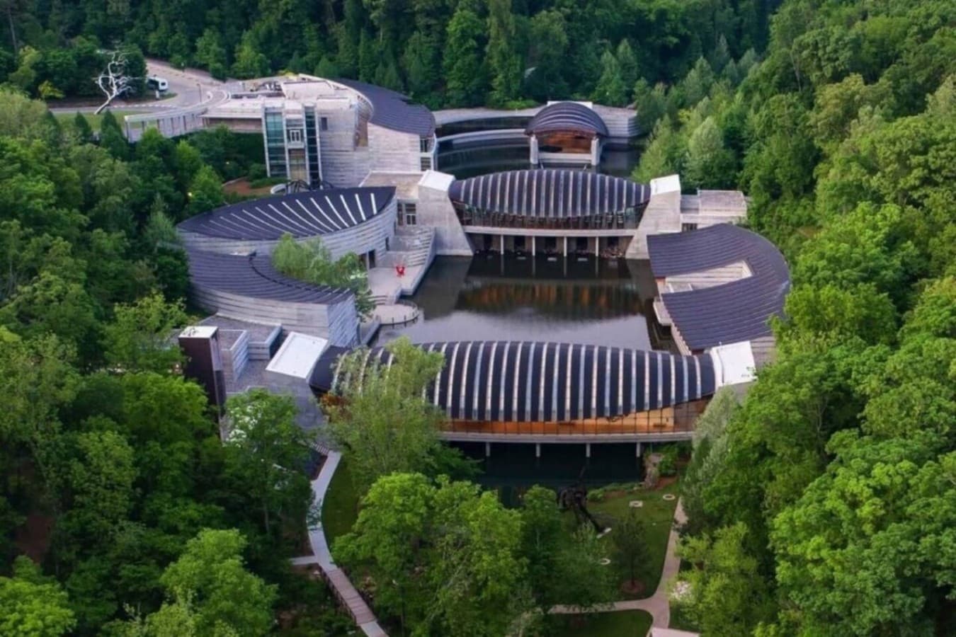 Crystal Bridges Museum – 40–45 min drive - A standout art museum with trails, architecture, and nature.