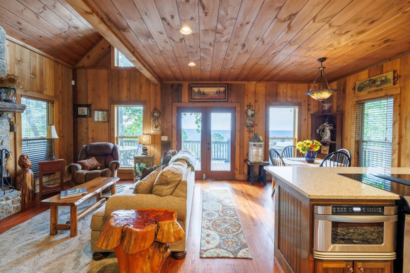 Cozy, Rustic Living & Dining Area with Views of the mountains and valleys.