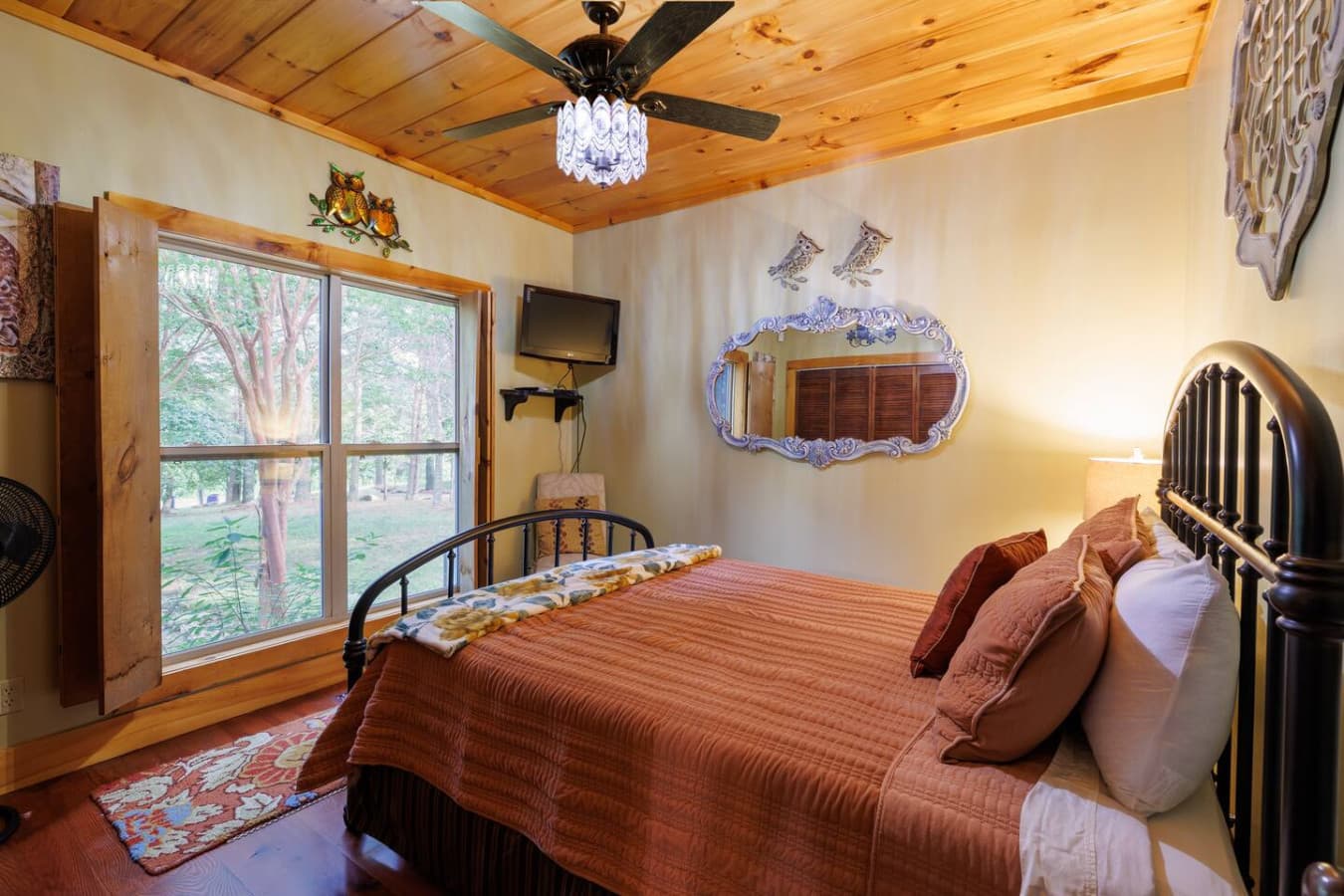 BEDROOM 1: Queen Bed and a closet. A place to rest or hit reset after a wonderful day of exploring.