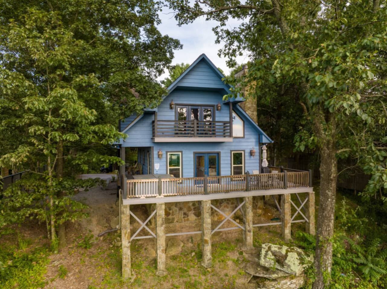Two Back Porches with VIEWS!