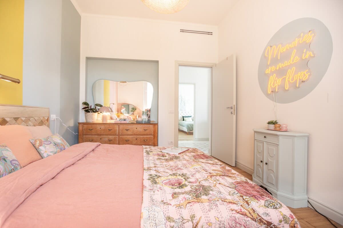 Room 2: Rear bedroom, first floor, with private bathroom